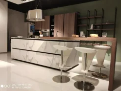 Cucina ad isola in laminato opaco bianca Kalì z6 a prezzo ribassato