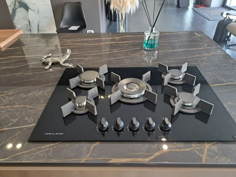 Cucina ad isola moderna Rho Armony: sconto fino al 50%!