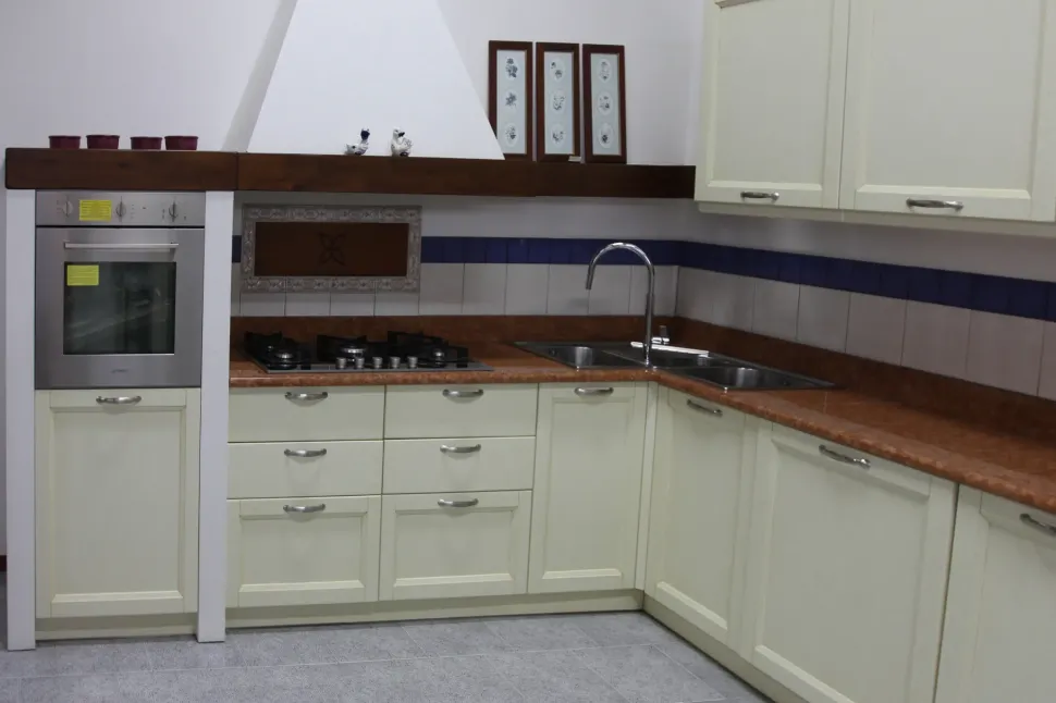 Cucina altri colori classica ad angolo U802 greca Artigianale in Offerta Outlet