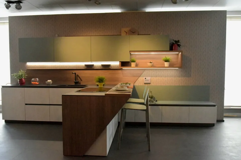 Cucina altri colori design con penisola Stosa Metropolis fenix cemento  a soli 13500 Euro