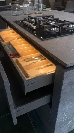 Cucina altri colori design ad isola Kappa Armony in offerta