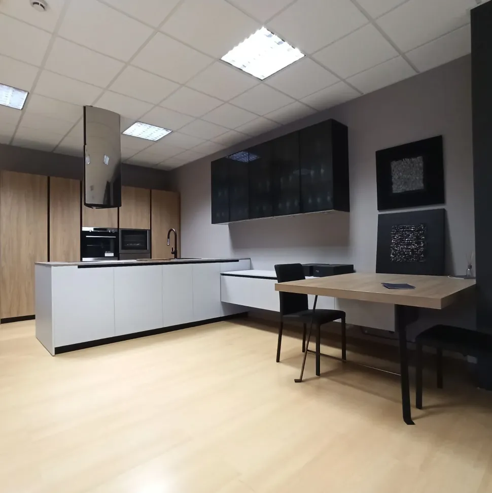 Cucina altri colori design con penisola Style Doimo cucine a soli 9000 Euro