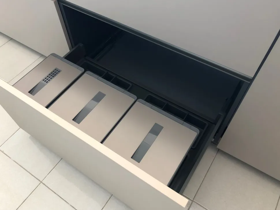 Cucina altri colori moderna ad isola Time Gentili group