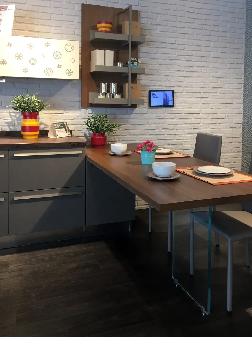 Cucina altri colori moderna ad angolo Clover bridge Lube cucine in Offerta Outlet