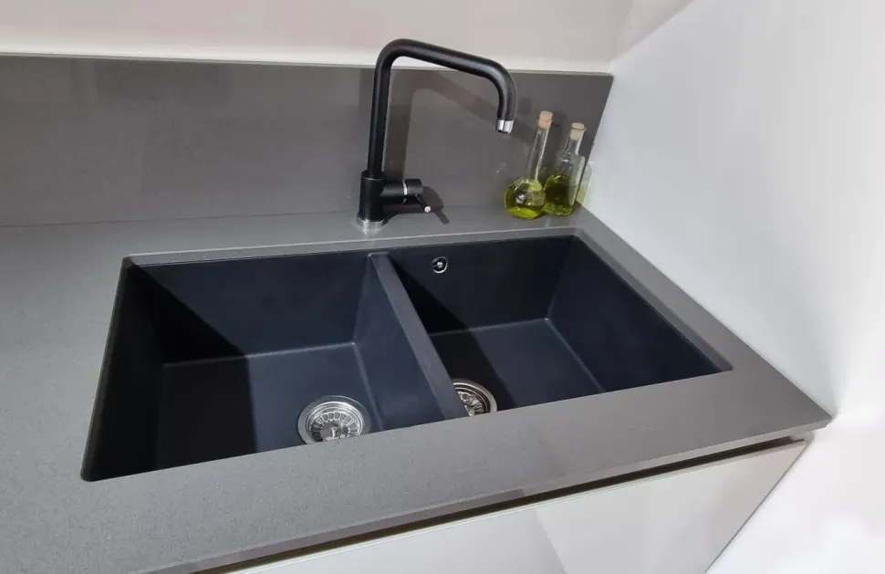 Cucina altri colori moderna lineare Aliant / alevè Stosa in offerta