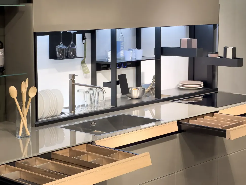 Cucina altri colori moderna lineare Genius loci con air logica Valcucine scontata