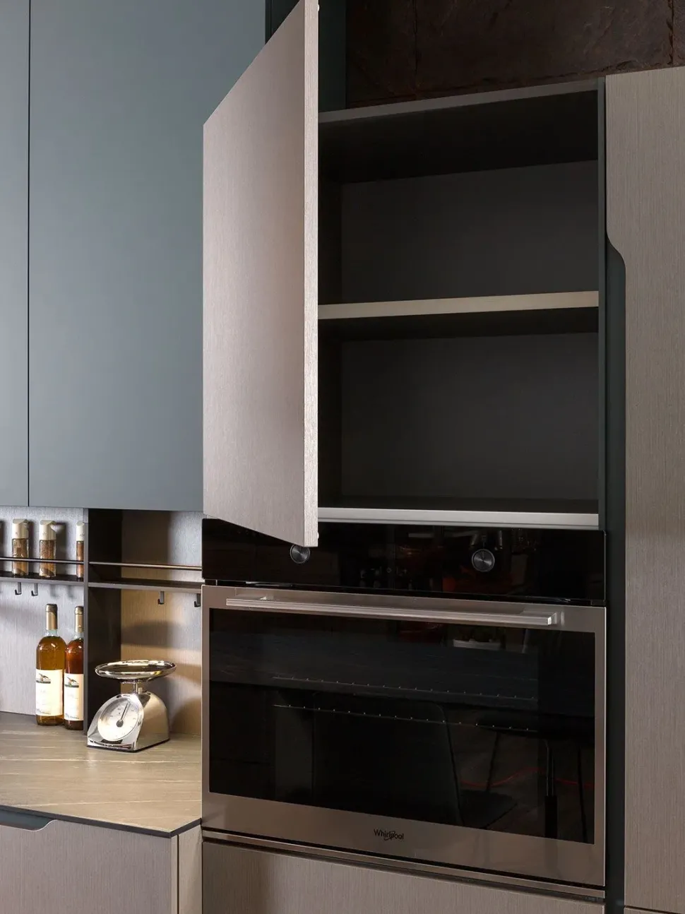 Cucina altri colori moderna con isola Klab 07 outlet Diotti.com a soli 18190 Euro