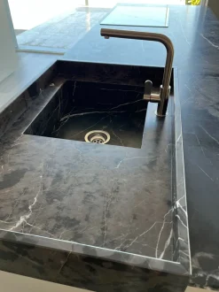 Cucina altri colori moderna con isola Soul Ernestomeda