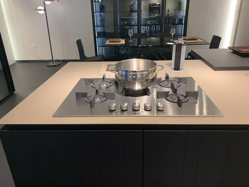 Cucina altri colori moderna Artex Poliform in offerta