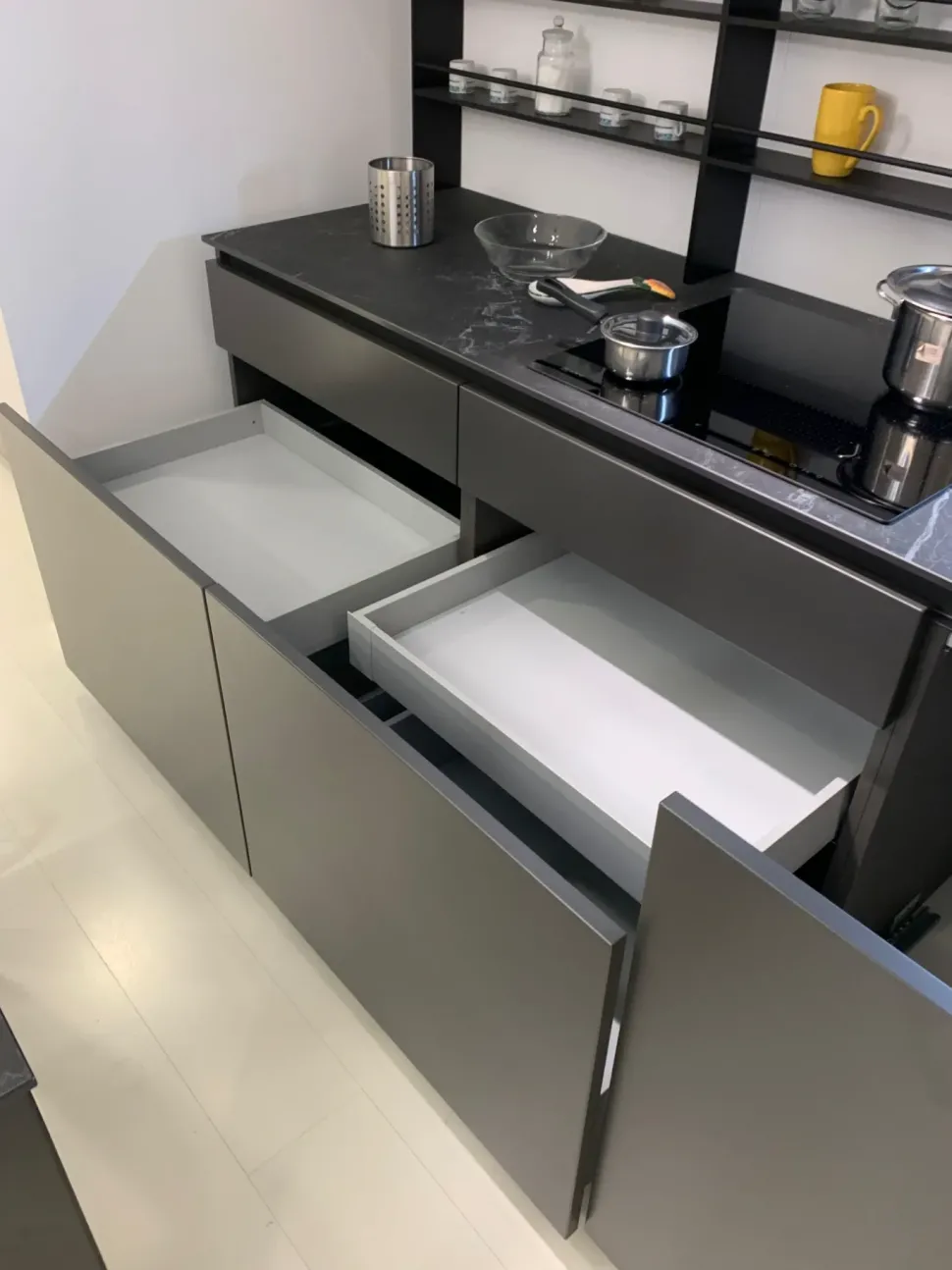 Cucina antracite moderna lineare Libra Scavolini