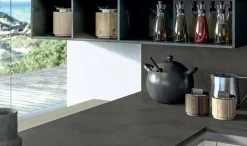 Cucina Arredo3 moderna con penisola bianca in laccata opaco Round