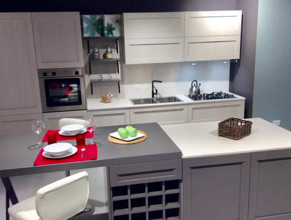 Cucina Artigianale moderna ad isola altri colori in legno Aida