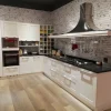 Cucina Ar-tre moderna ad angolo bianca in legno Cucina