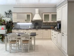 Cucina bianca classica ad angolo Scavolini Madeleine a soli 11643 Euro