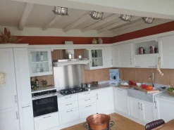 Cucina bianca country ad angolo Granducato Collezione esclusiva scontata