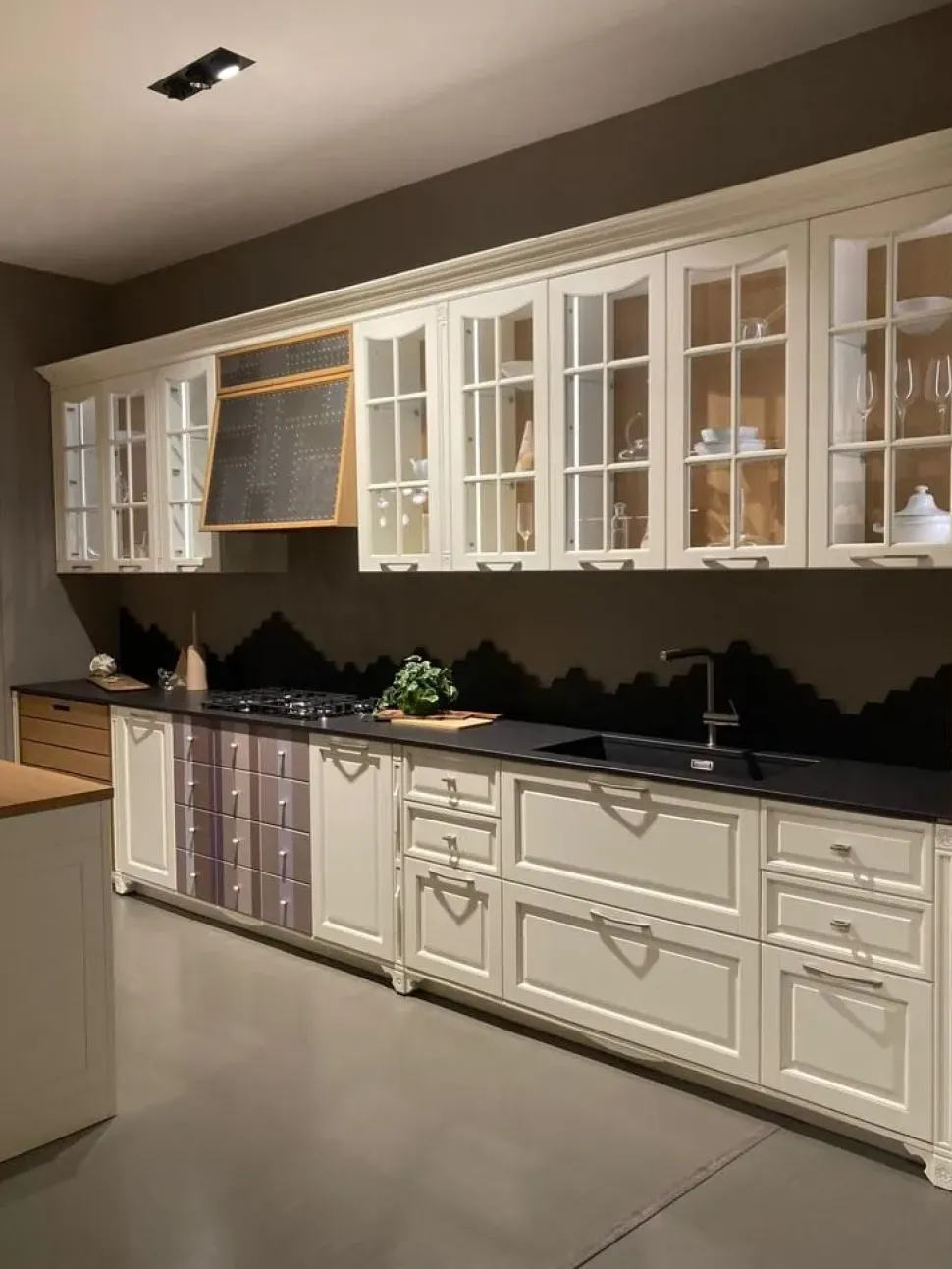 Cucina bianca country ad isola Portrait Aster in Offerta Outlet.