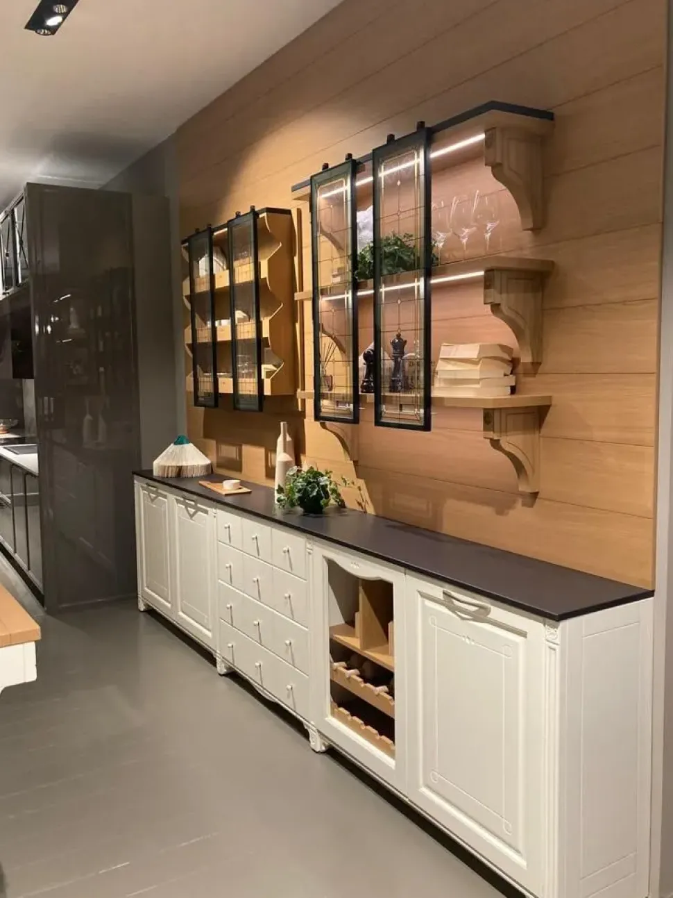 Cucina bianca country ad isola Portrait Aster in Offerta Outlet.