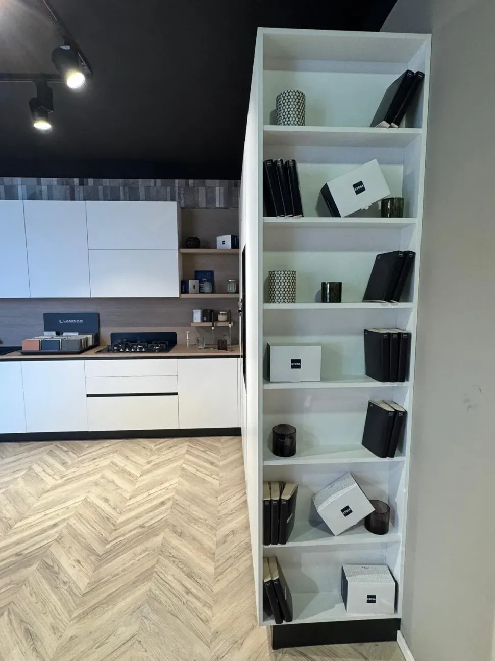 Cucina bianca design ad angolo Stosa Young