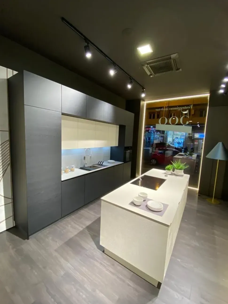 Cucina bianca design con isola Clover Lube cucine a soli 17800 Euro