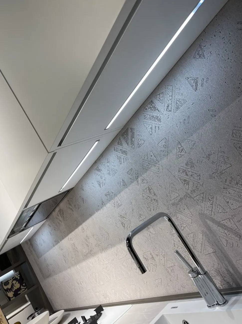 Cucina bianca design con isola Clover Lube cucine a soli 17800 Euro