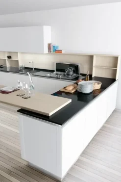 Cucina bianca design con penisola Mary Spagnol cucine a soli 18607 Euro