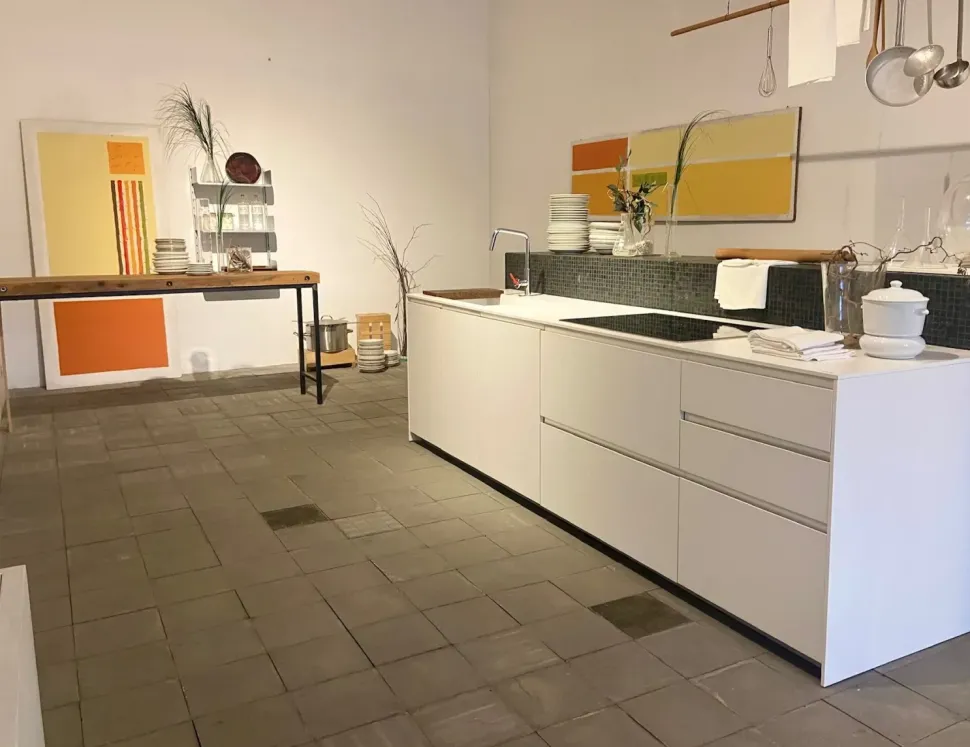 Cucina bianca design lineare Modulnova Cucina skill a soli 13500 Euro