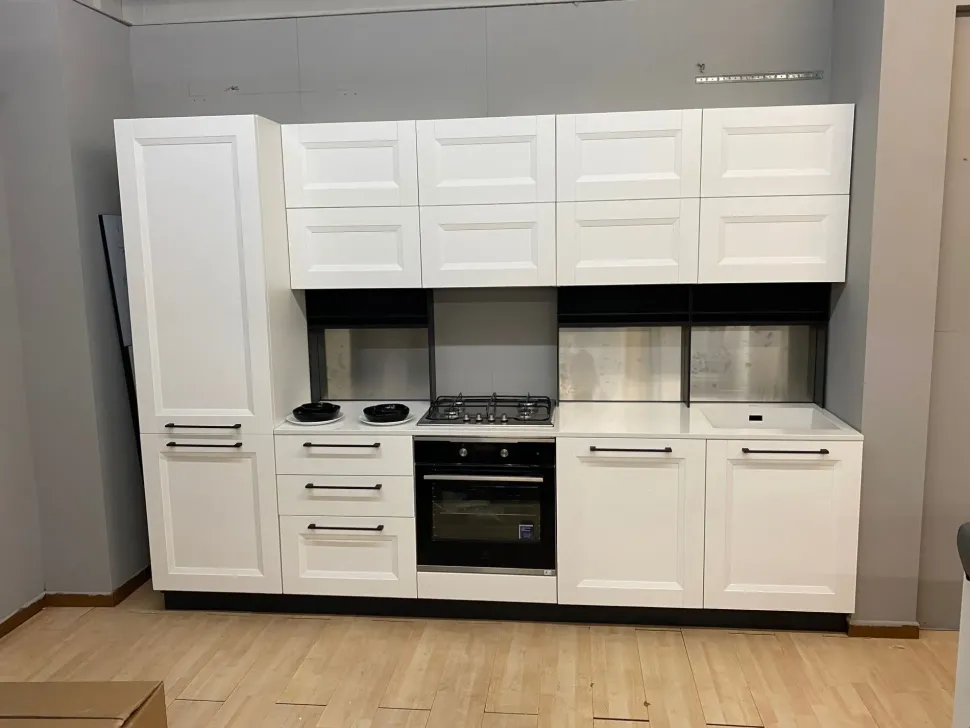 Cucina bianca design lineare Asia Forma 2000