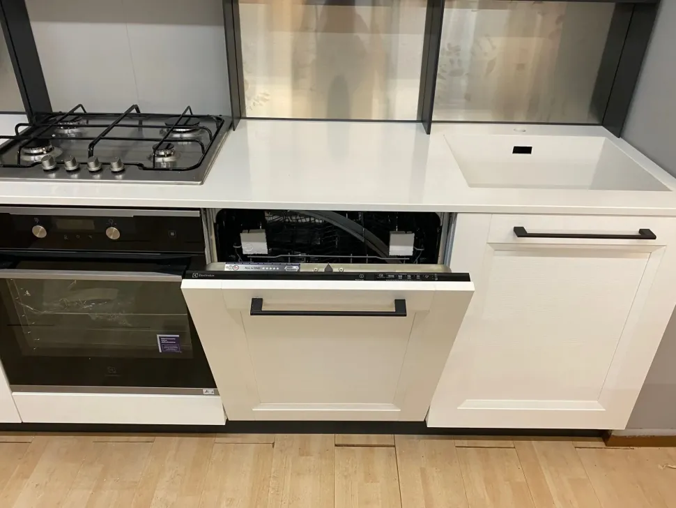 Cucina bianca design lineare Asia Forma 2000