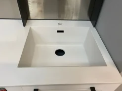 Cucina bianca design lineare Asia Forma 2000