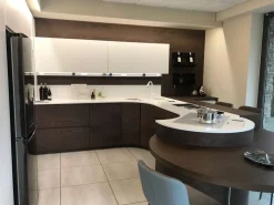 Cucina bianca moderna ad angolo Cucina artigianale curva Artigianale