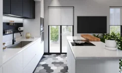 Cucina bianca moderna con isola Cucina moderna con isola e colonne laccata bianca maniglia j  Ar-due in Offerta Outlet