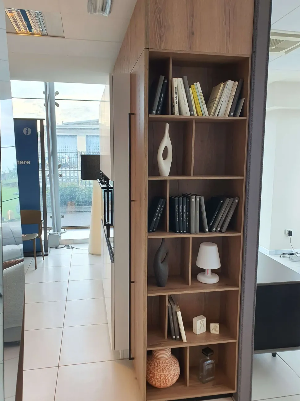 Cucina bianca moderna con isola K3 kali Arredo3 in offerta