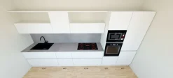 Cucina bianca moderna lineare Line Astra in offerta