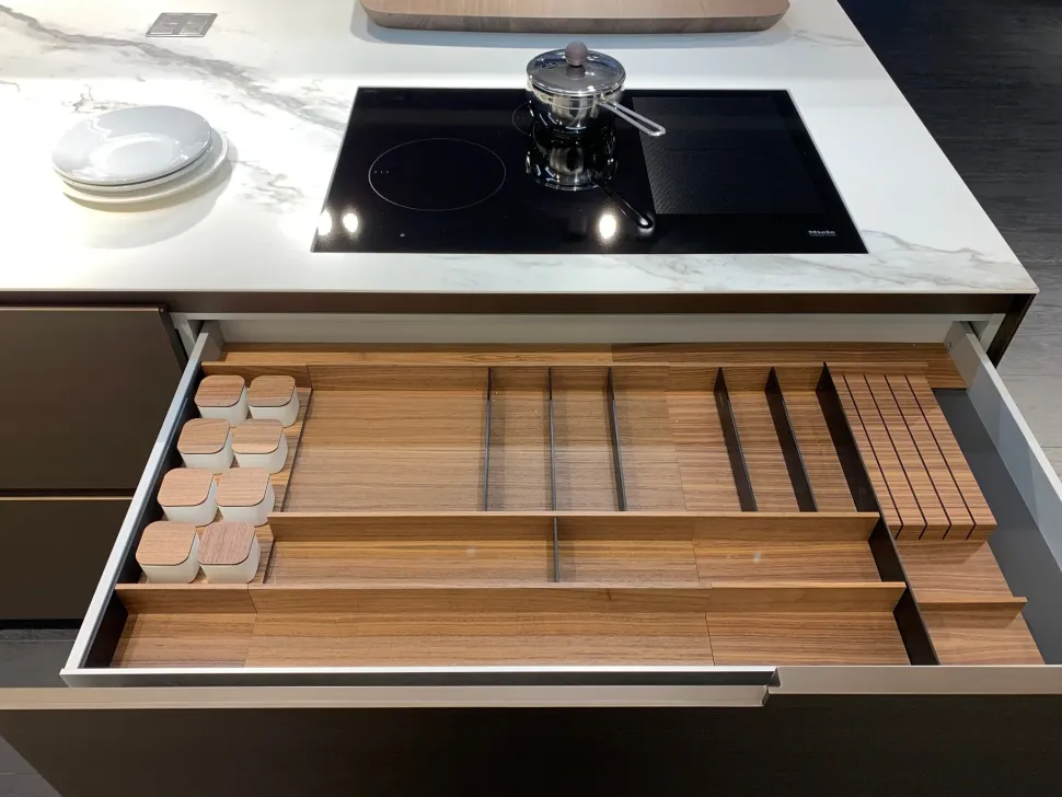 Cucina bianca moderna Phoenix 840 Poliform in Offerta Outlet