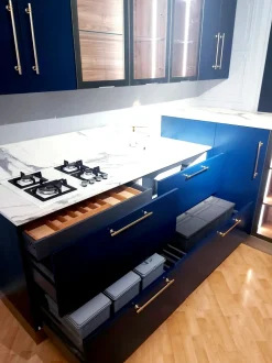 Cucina blu moderna ad angolo Collezione esclusiva Moderna outlet  a soli 4000€