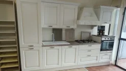 Cucina Carlotta classica bianca Giannei lineare scontata 51%