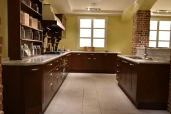 Cucina Casale classica noce ad isola Berloni cucine