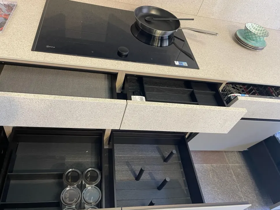 Cucina Cesar moderna ad angolo tortora in laminato opaco Maxima 2.2