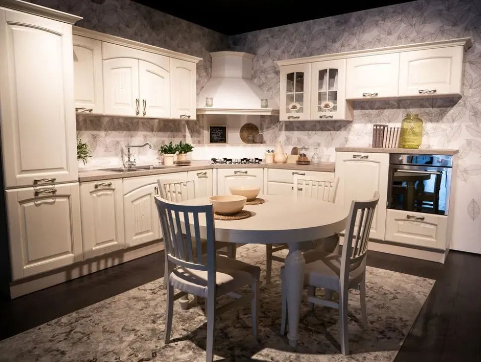 Cucina classica ad angolo Veronica Lube cucine a prezzo ribassato