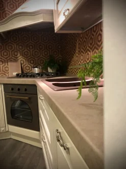 Cucina classica ad angolo Olimpia Mobilturi a prezzo ribassato