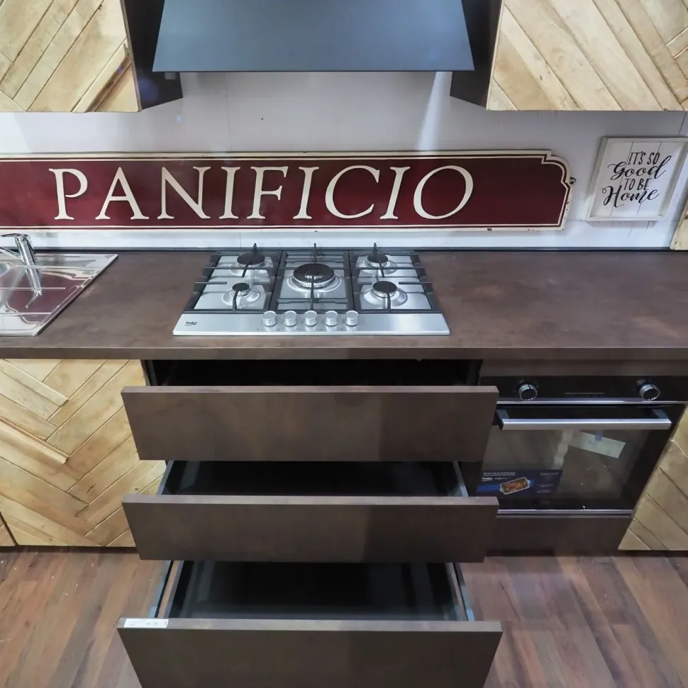 Cucina Collezione esclusiva moderna lineare rovere chiaro in legno Cucinja moderna rennes in legno e bronzo