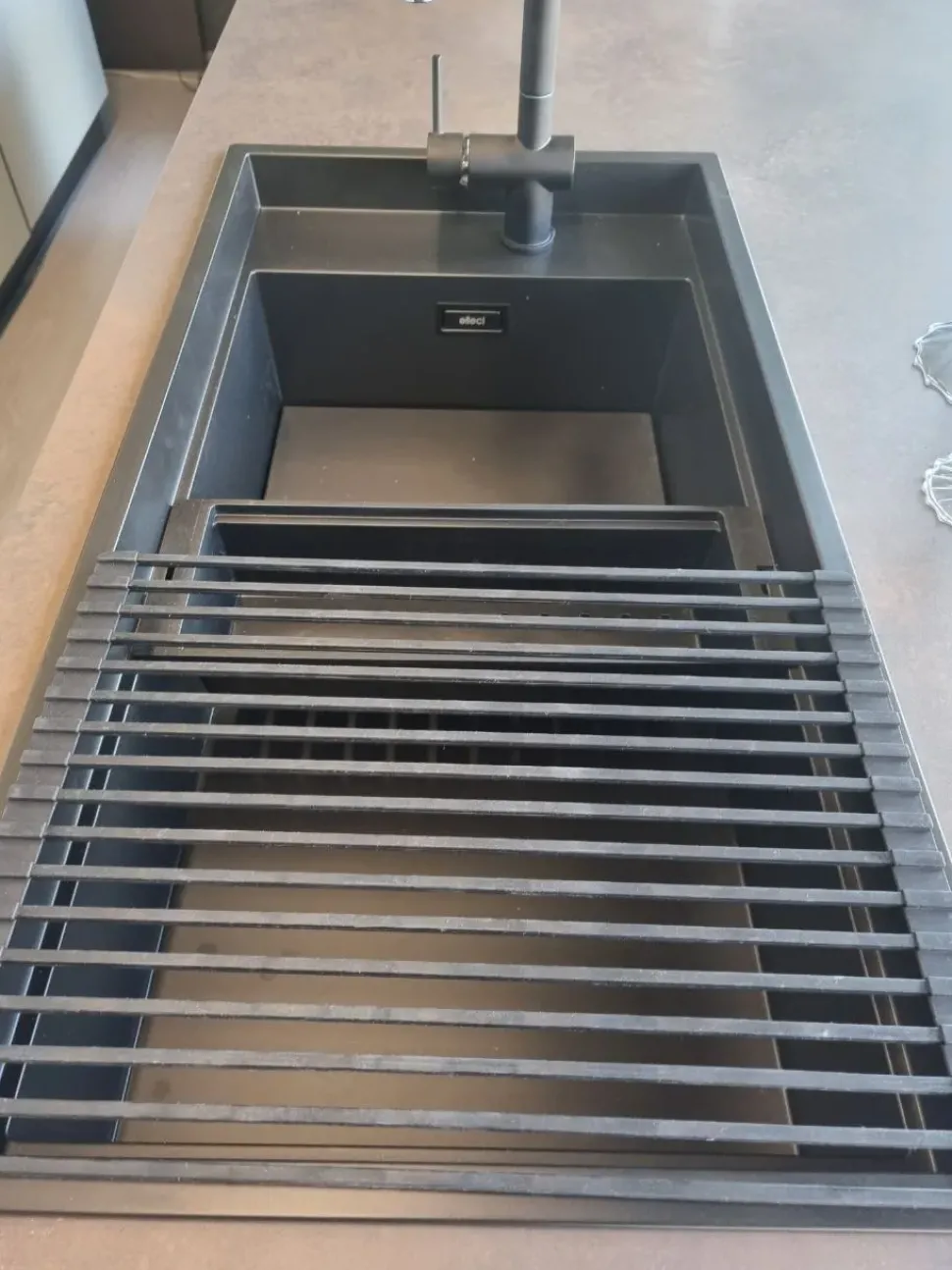 Cucina con isola design bianca Mobilturi Stratos top a soli 14500 Euro