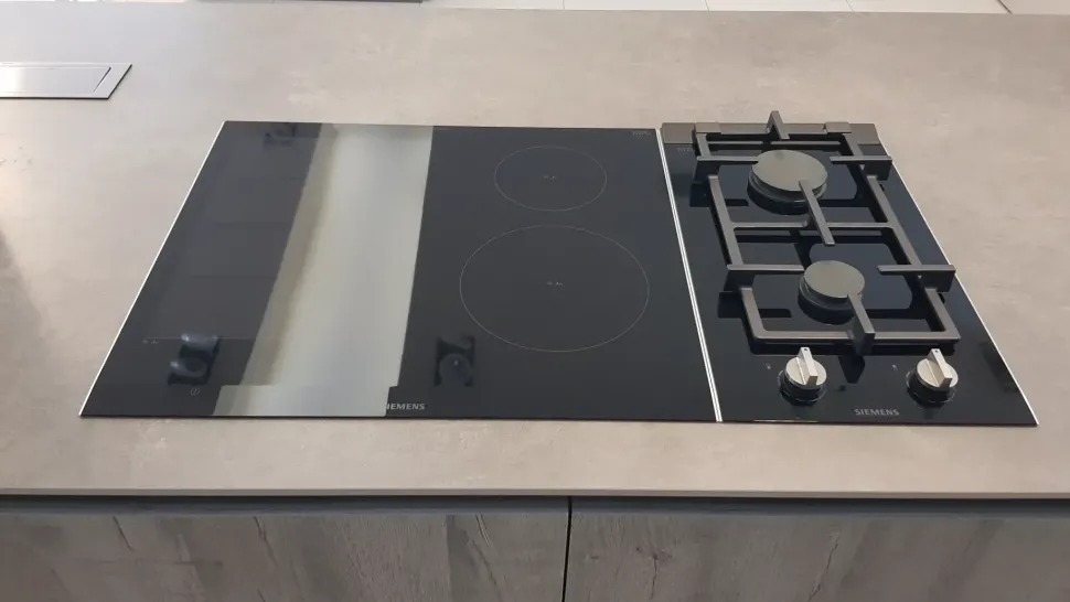 Cucina con isola design grigia Veneta cucine Lounge a soli 14048 Euro