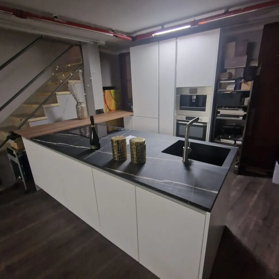 CUCINA con isola Essebi Seta bianca SCONTATA 39%