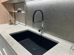 Cucina con isola in laccata opaco a prezzo ribassato 62%