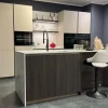 Cucina con isola in laminato materico a prezzo scontato 55%