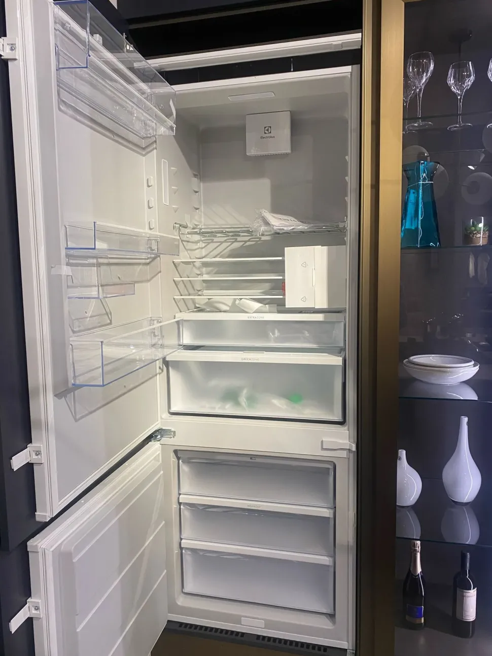 Cucina con isola in polimerico opaco blu Gaia a prezzo scontato