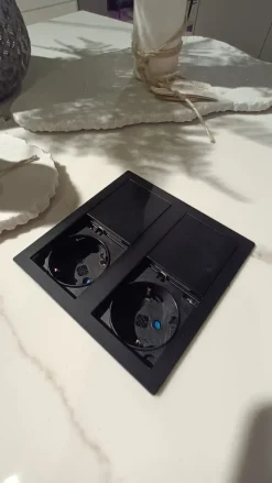 Cucina con isola in vetro altri colori Cucina glass a prezzo ribassato