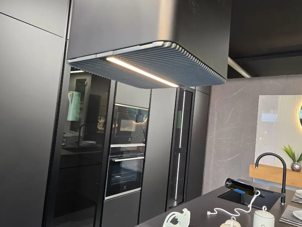 Cucina con isola moderna altri colori Mobilturi Gaia pet a soli 11000 Euro