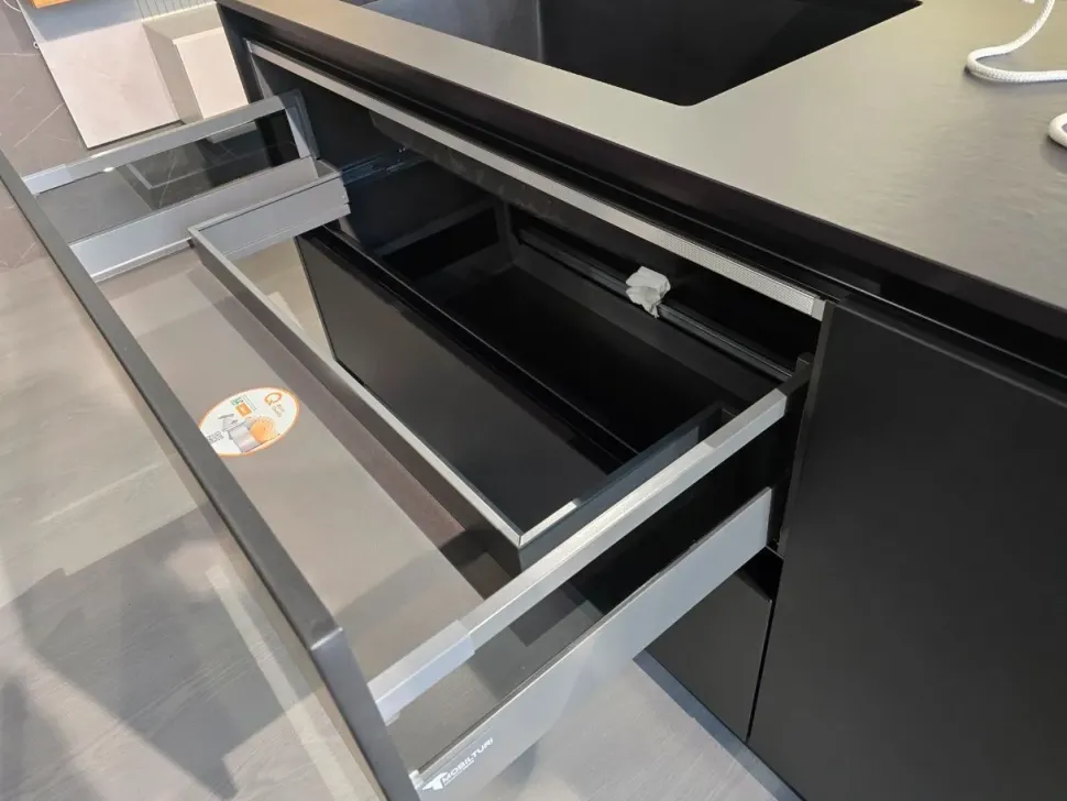 Cucina con isola moderna altri colori Mobilturi Gaia pet a soli 11000 Euro